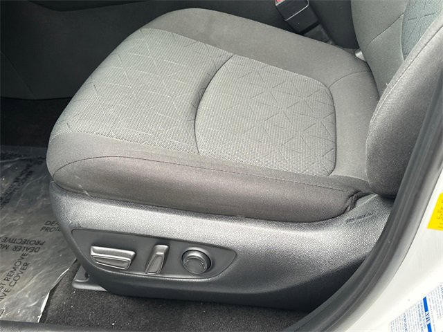 Used 2022 Toyota RAV4 XLE image 20