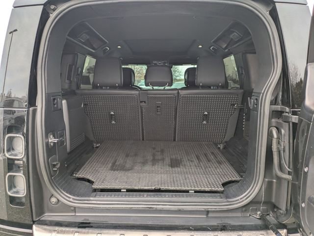 Used 2023 Land Rover Defender 110 Carpathian Edition image 16