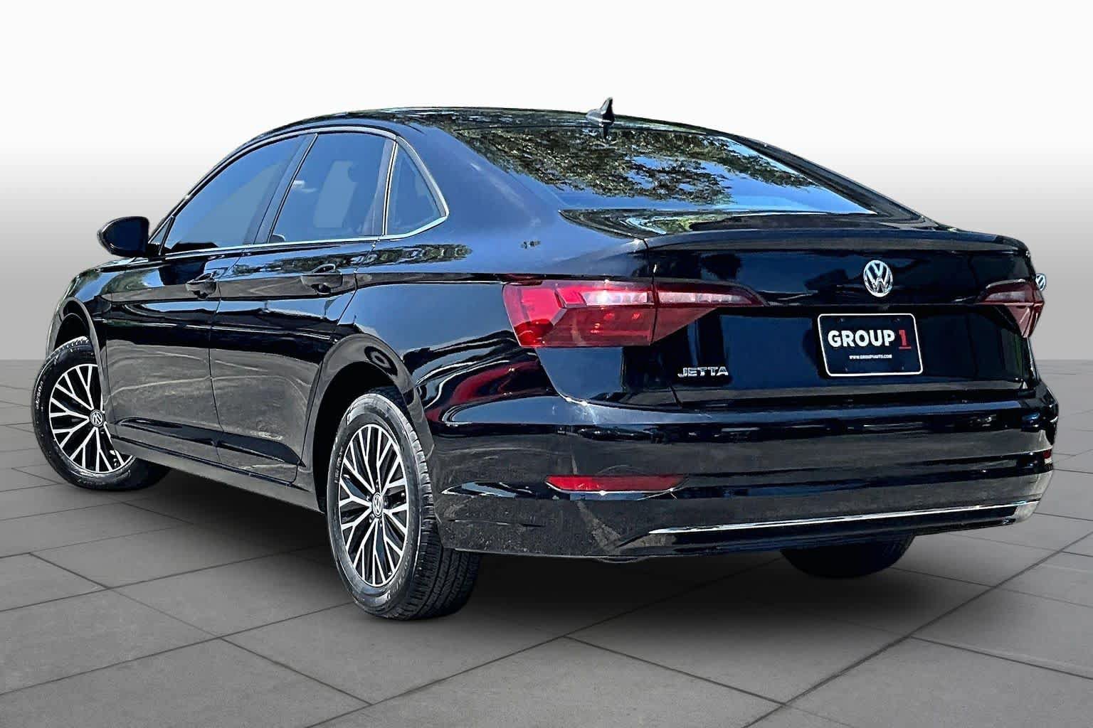 Used 2021 Volkswagen Jetta SE FWD image 12