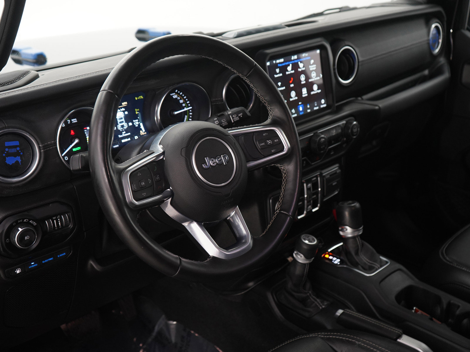 Used 2021 Jeep Wrangler Unlimited Sahara w/ Cold Weather Group image 21