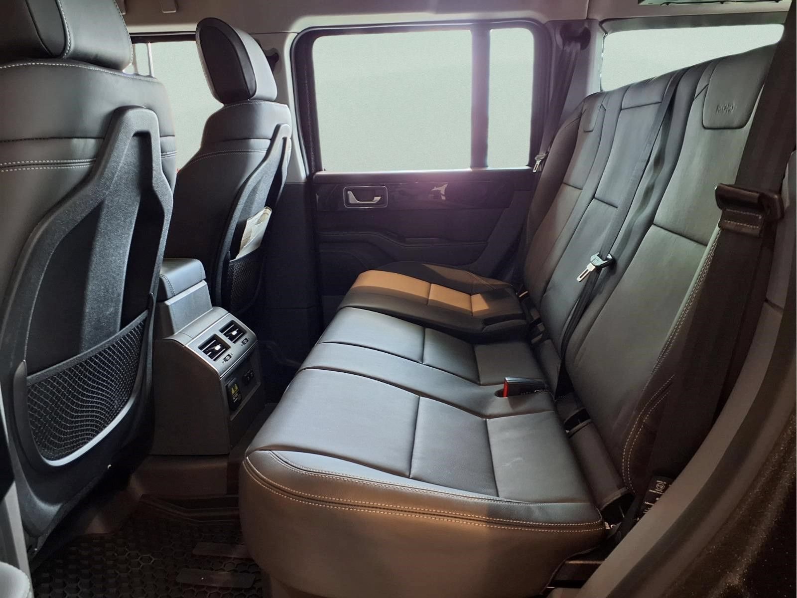 New 2026 INEOS Grenadier Station Wagon AWD/4WD image 10