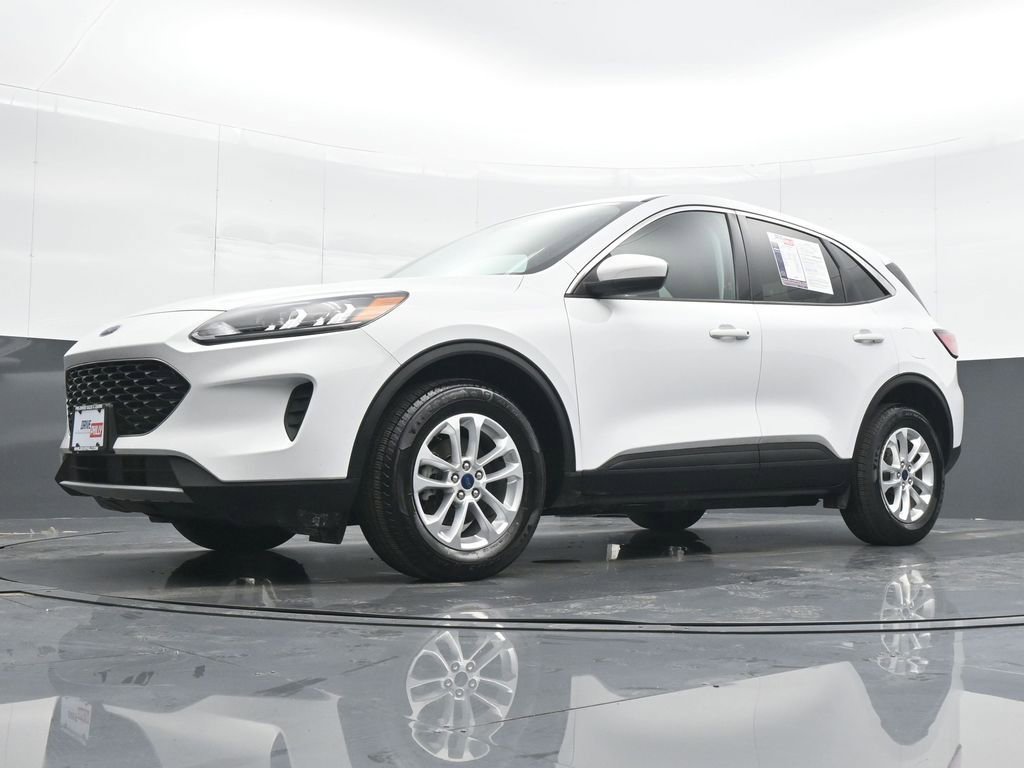Used 2021 Ford Escape SE w/ Cold Weather Package AWD/4WD image 17