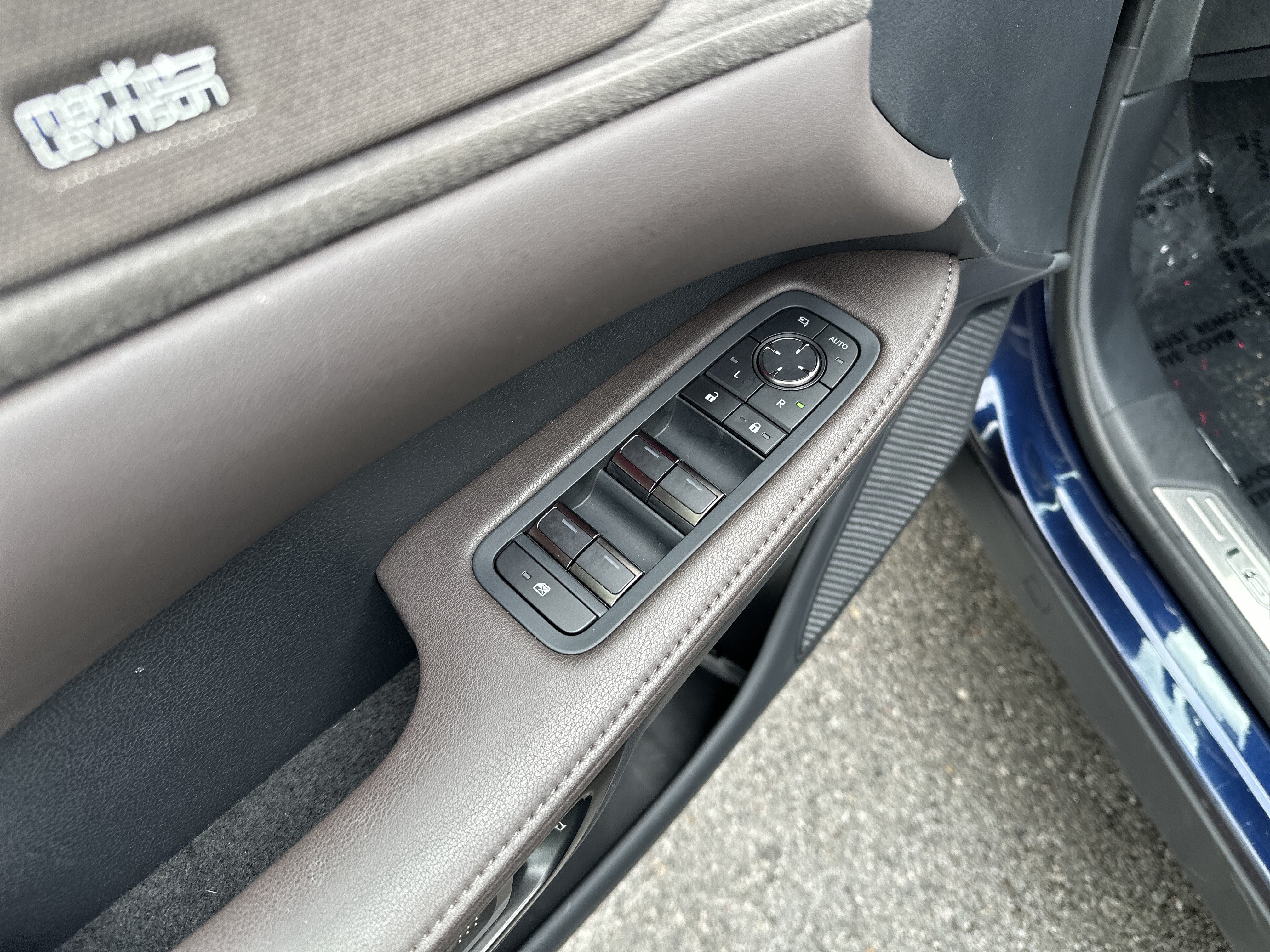 Certified 2025 Lexus RX 350 AWD w/ Convenience Package image 15