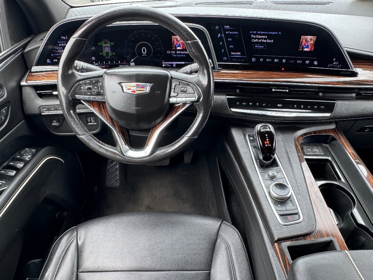 Used 2022 Cadillac Escalade Luxury AWD/4WD image 23