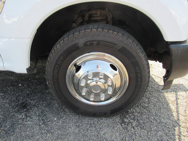 Used 2017 Ford F350 XL w/ Power Equipment Group RWD image 10