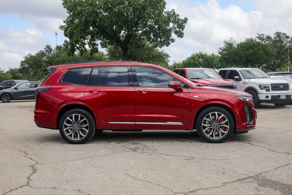 Certified 2024 Cadillac XT6 Sport w/ Technology Package AWD/4WD image 5