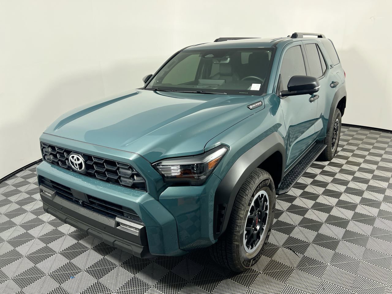 Used 2025 Toyota 4Runner TRD Off-Road Premium AWD/4WD image 7