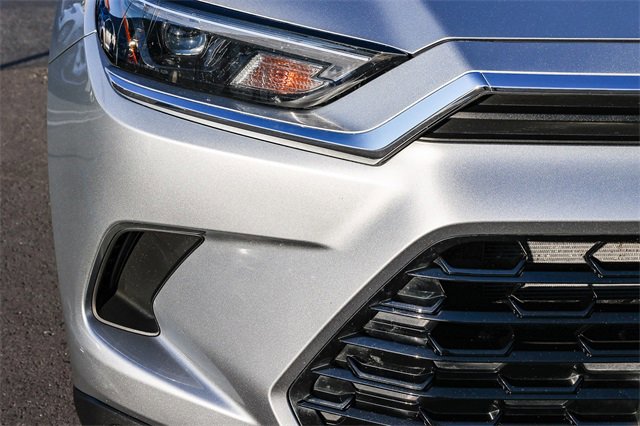 Used 2025 Toyota Grand Highlander AWD image 10