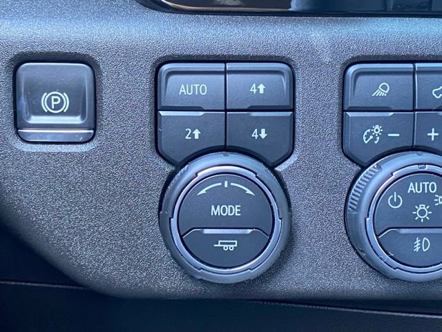 Certified 2026 Chevrolet Silverado 1500 High Country w/ Technology Package image 30