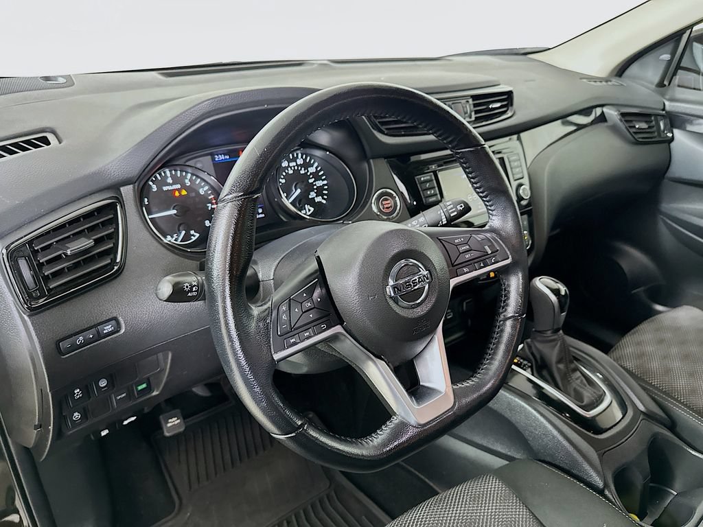 Used 2021 Nissan Rogue Sport SV FWD image 10