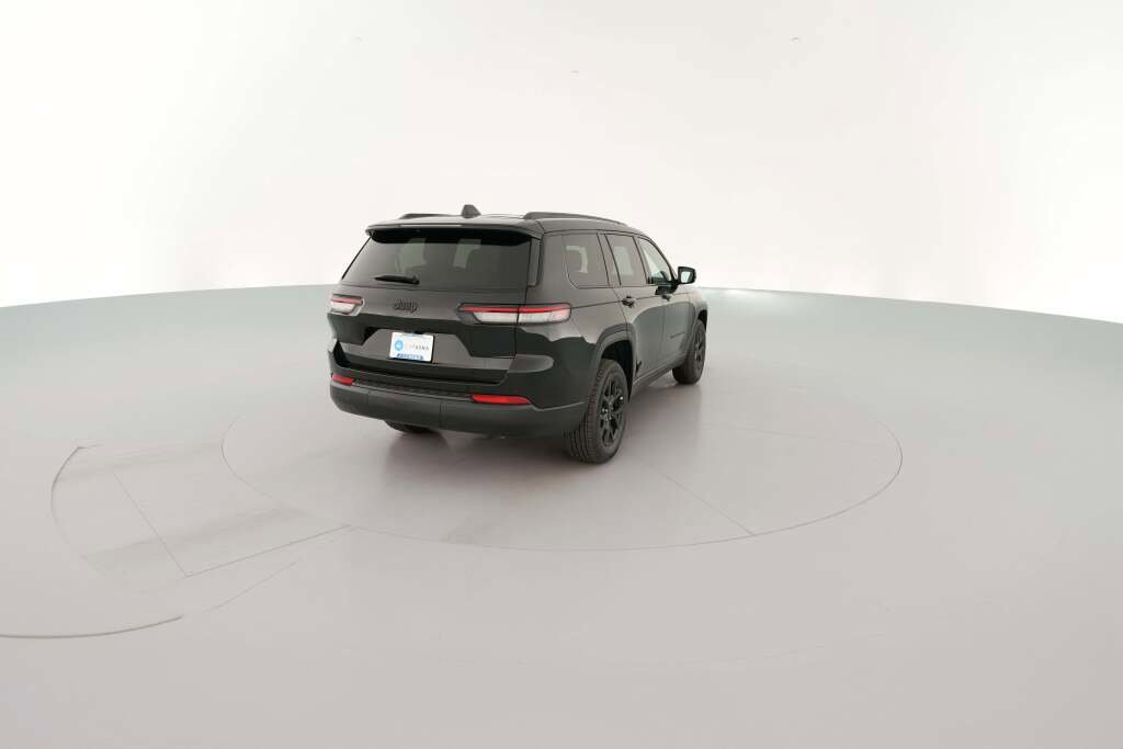 New 2025 Jeep Grand Cherokee L Laredo image 11