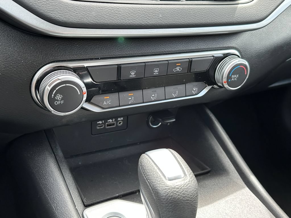 Used 2025 Nissan Altima 2.5 S FWD image 30