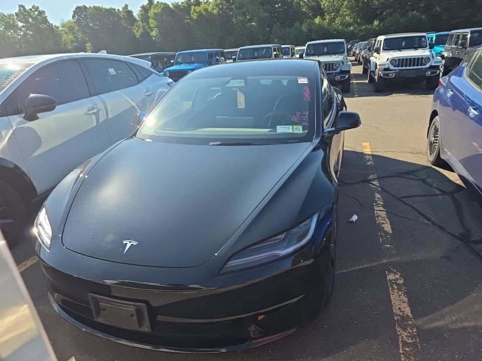 Used 2024 Tesla Model 3 Long Range RWD image 3
