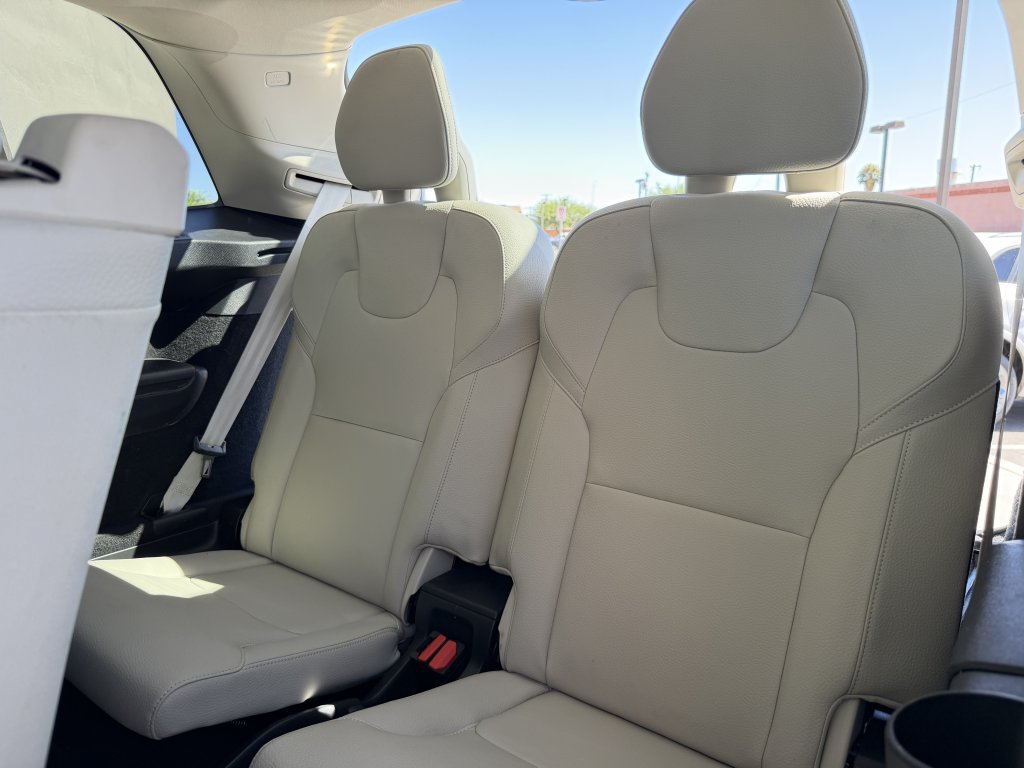 Used 2024 Volvo XC90 B6 Plus w/ Protection Package AWD/4WD image 38