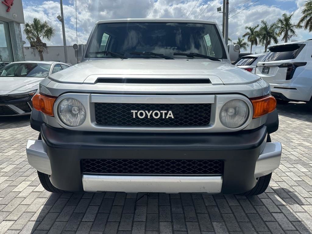Used 2007 Toyota FJ Cruiser 2WD image 2