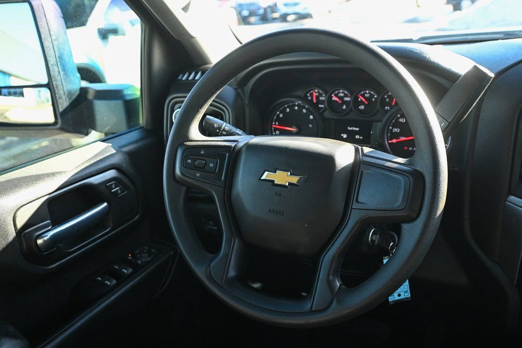Used 2022 Chevrolet Silverado 2500 Custom w/ Custom Value Package image 30