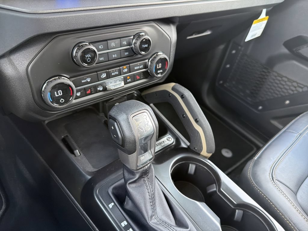 New 2026 Ford Bronco Badlands AWD/4WD image 23