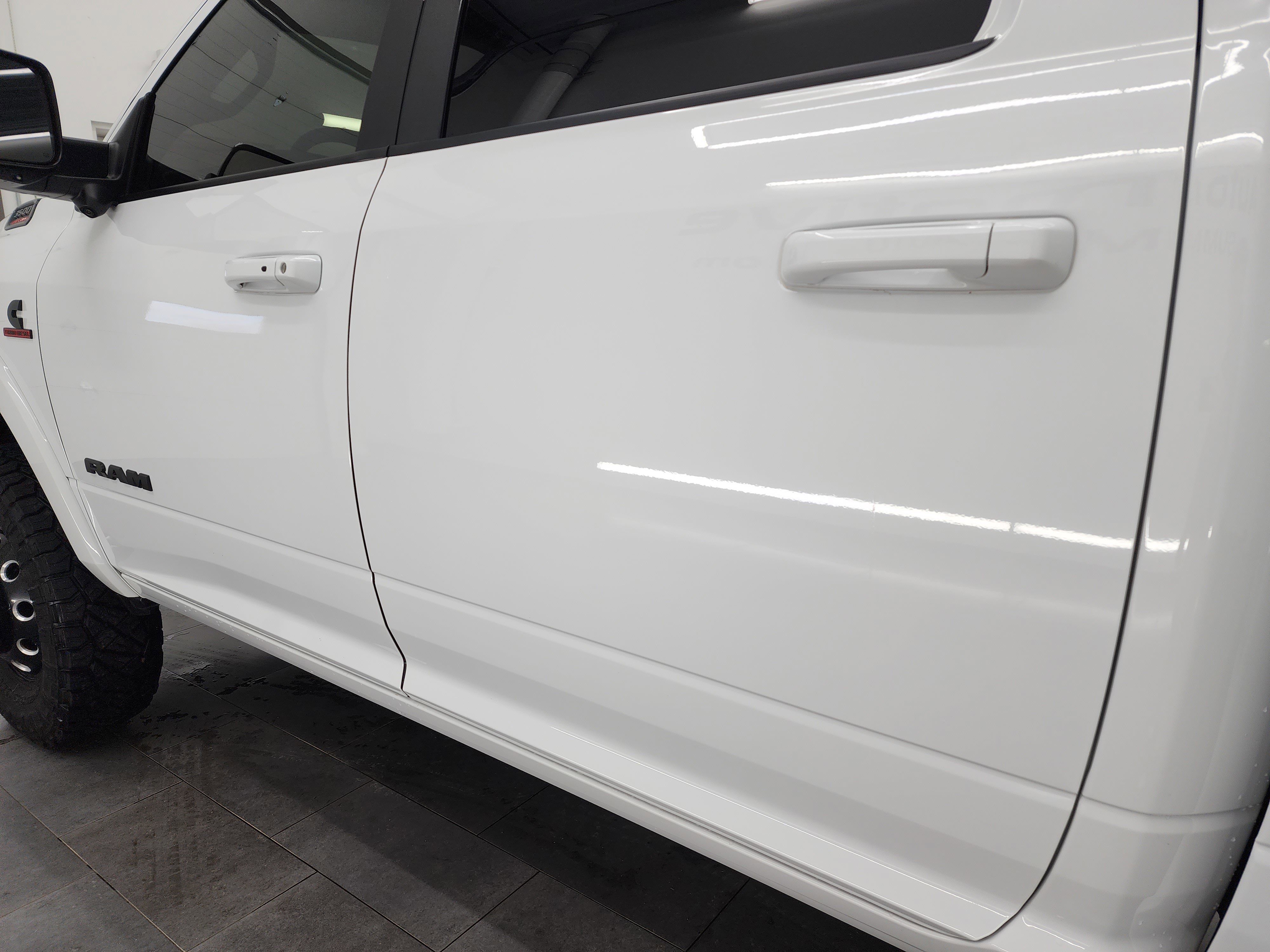 Used 2021 RAM 3500 Laramie w/ Night Edition image 34