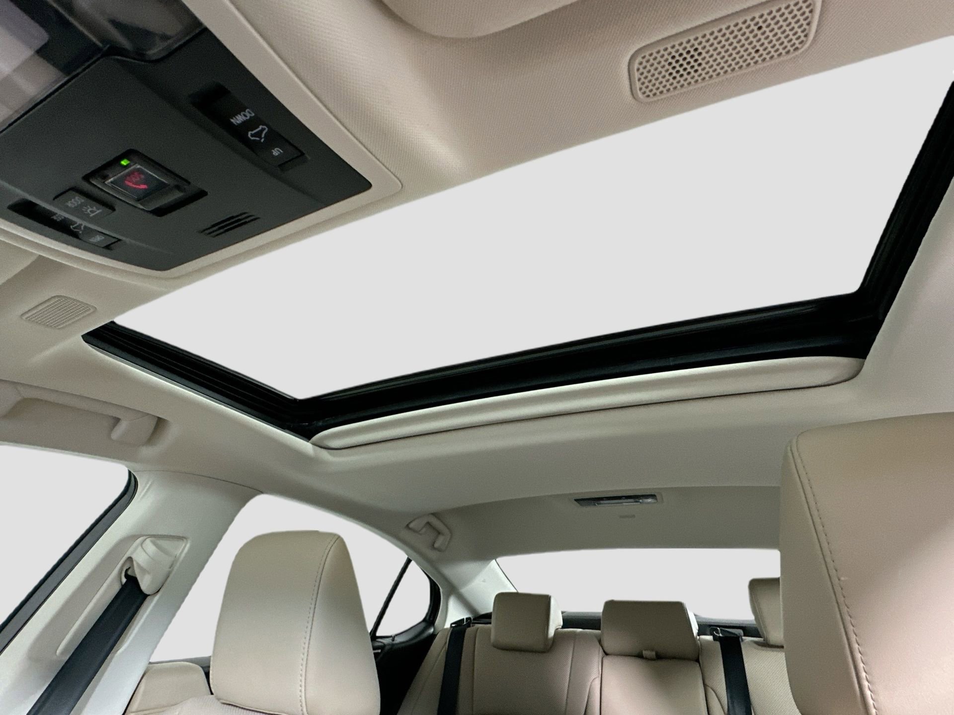 Used 2020 Lexus ES 350 w/ Premium Package image 22