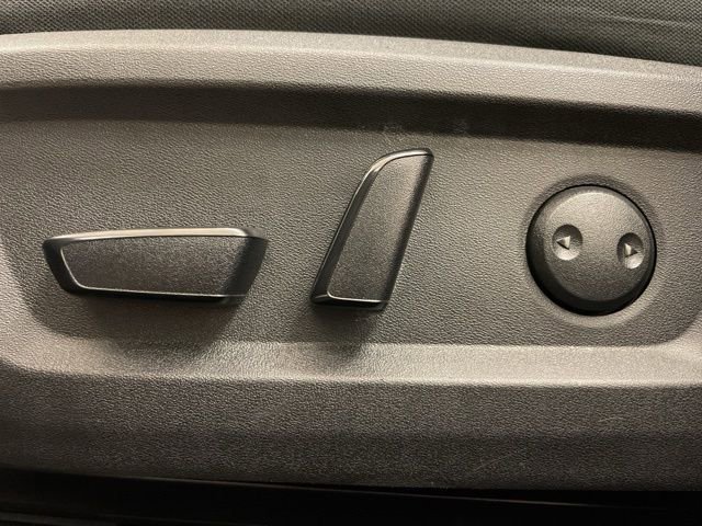 Used 2023 Nissan Rogue SV image 10