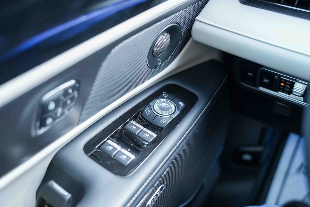 Used 2024 Lincoln Nautilus Reserve w/ Equipment Group 202A image 35