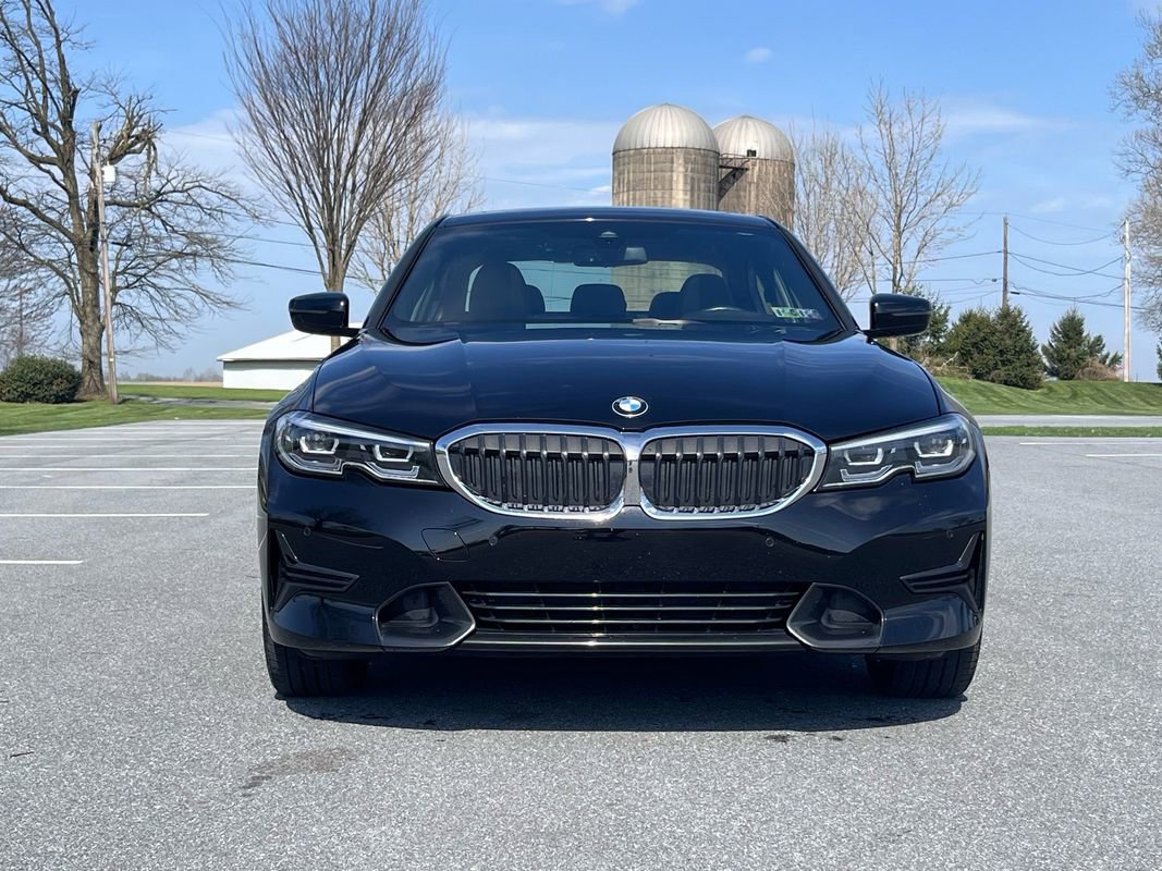 Used 2020 BMW 330i xDrive Sedan w/ Convenience Package AWD/4WD image 3
