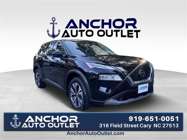 Used 2021 Nissan Rogue SV image 1