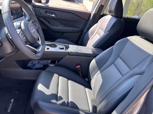 Certified 2023 Nissan Rogue SV w/ SV Premium B Package AWD/4WD image 9