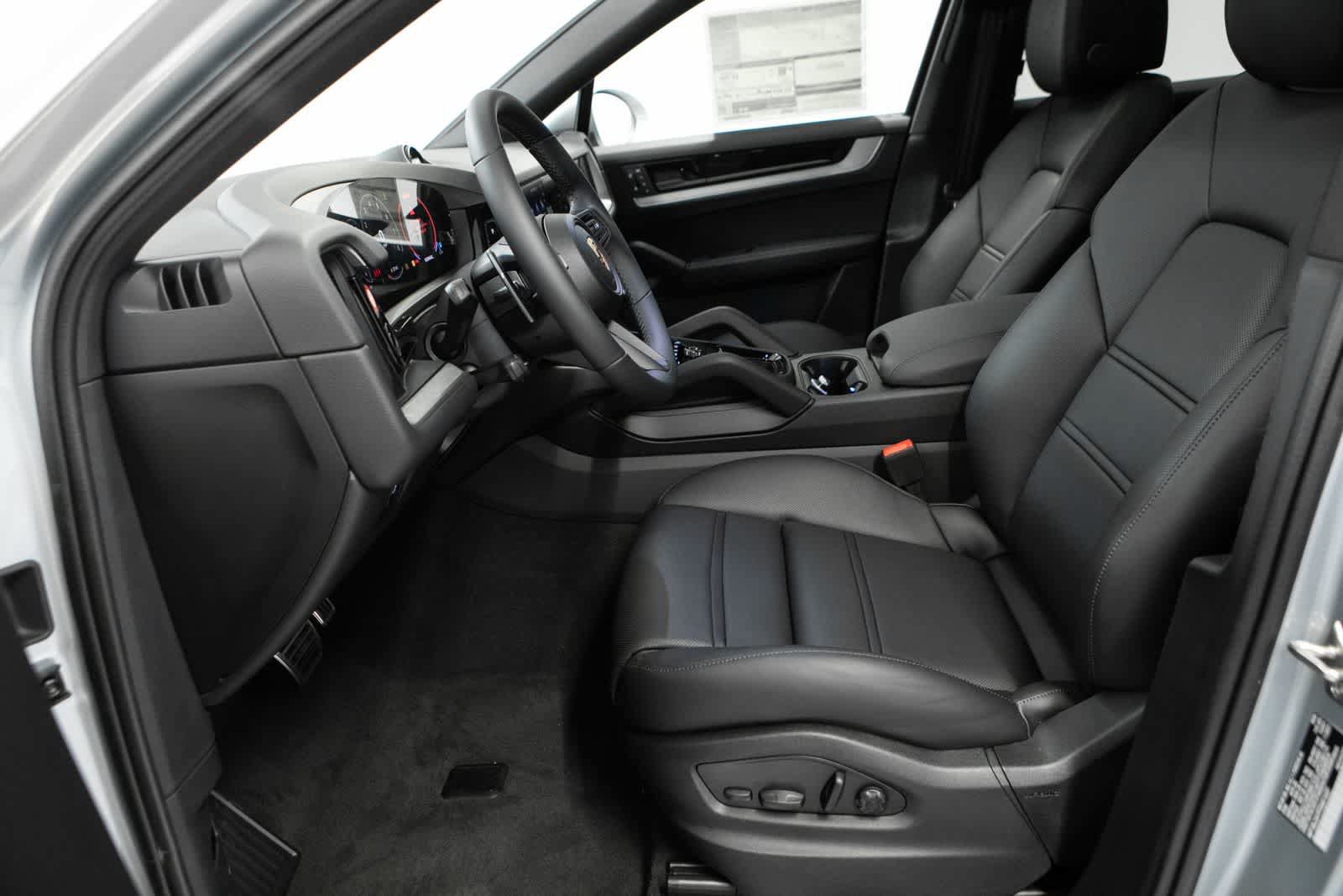 New 2026 Porsche Cayenne S AWD/4WD image 18