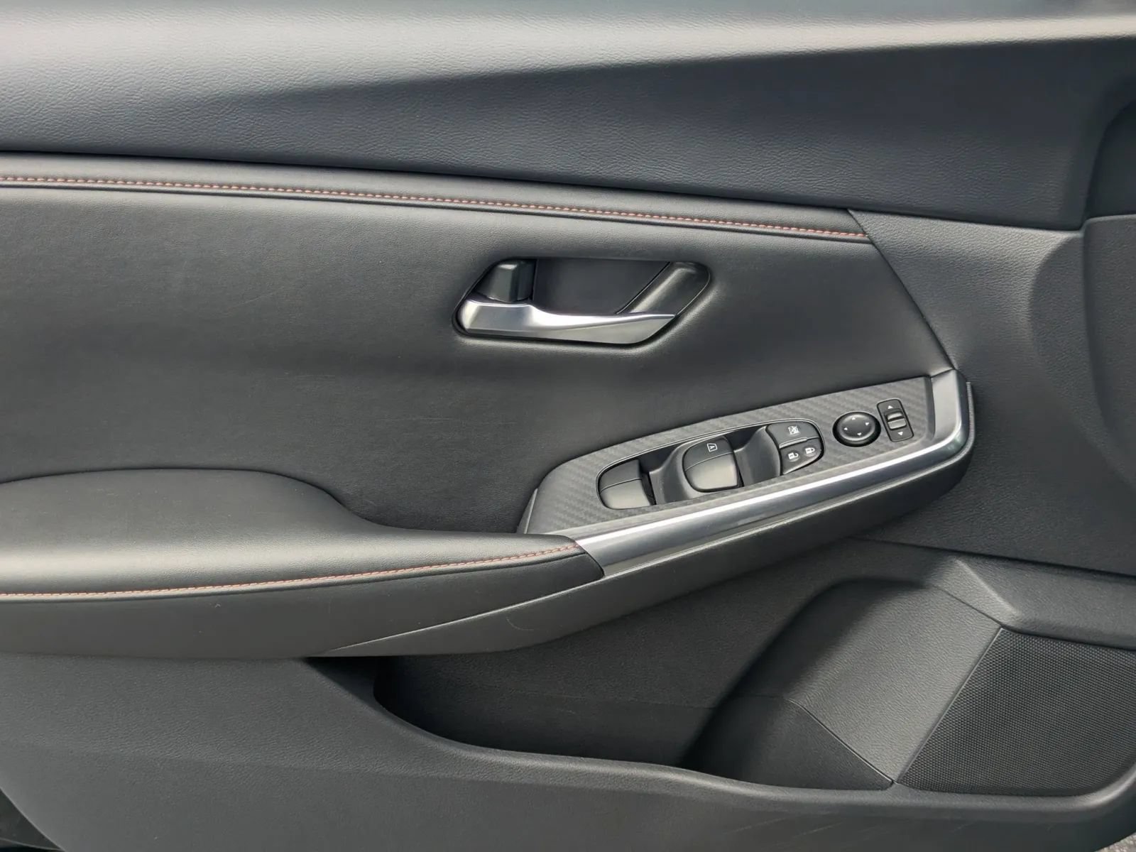 Used 2023 Nissan Sentra SR FWD image 10