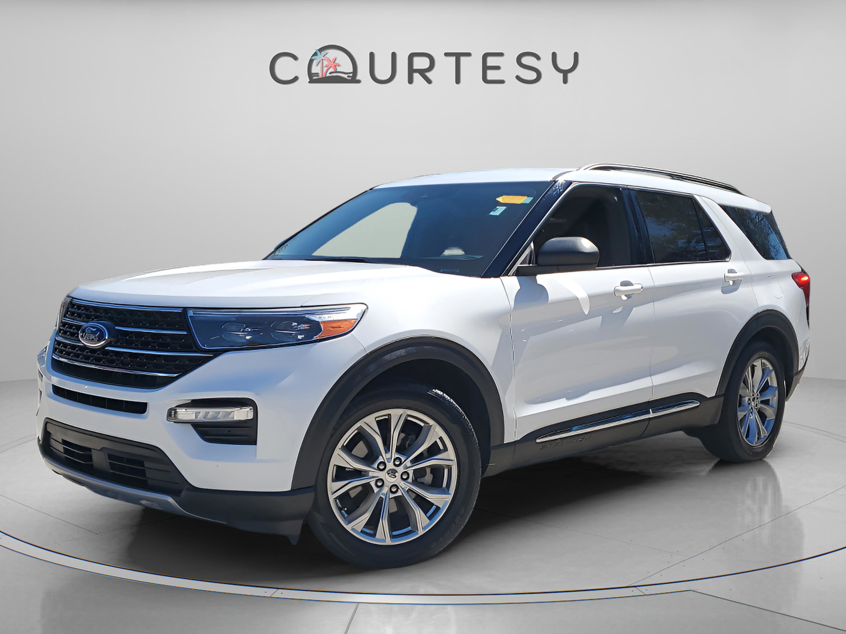 Used 2020 Ford Explorer XLT w/ Equipment Group 202A image 1