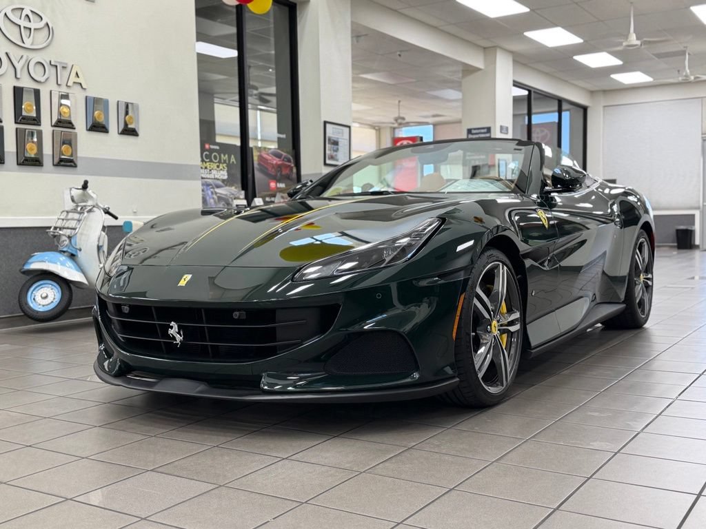 Used 2022 Ferrari Portofino M RWD image 3