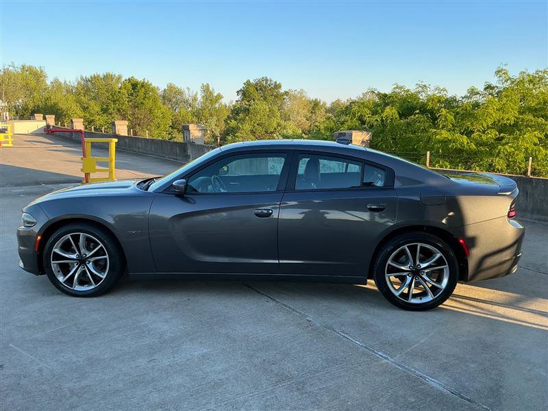Used 2016 Dodge Charger R/T image 3