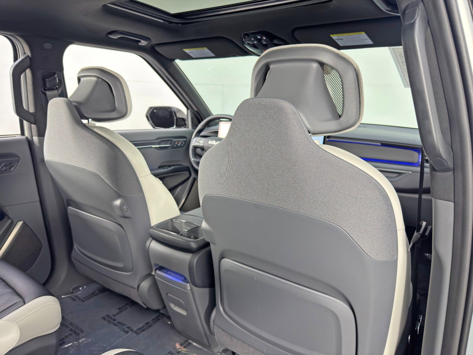 Used 2024 Kia EV9 GT-Line image 40