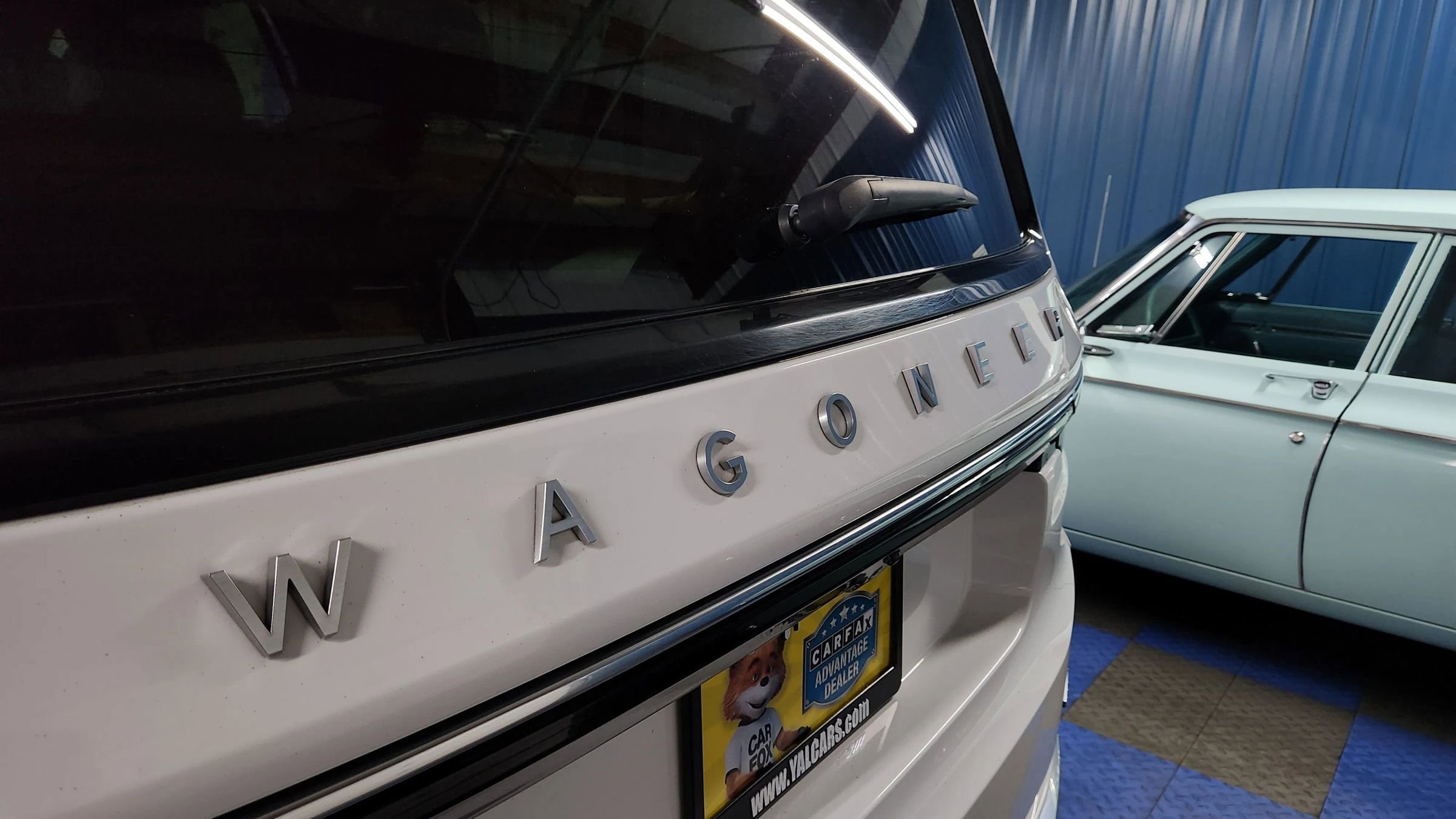 Used 2023 Jeep Wagoneer L Series II image 74