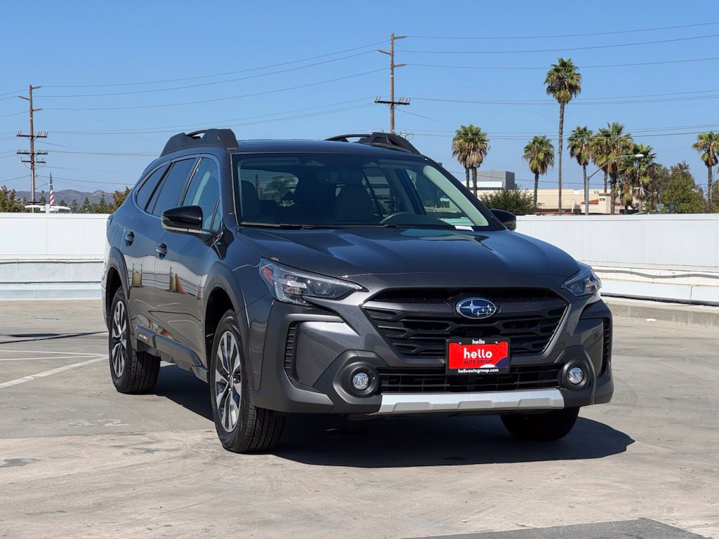 Used 2025 Subaru Outback Limited XT AWD/4WD image 3