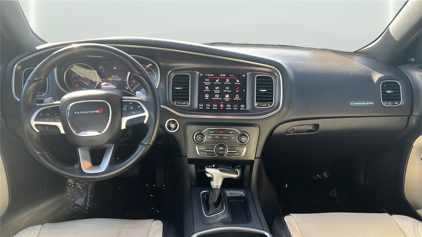 Used 2018 Dodge Charger GT image 9