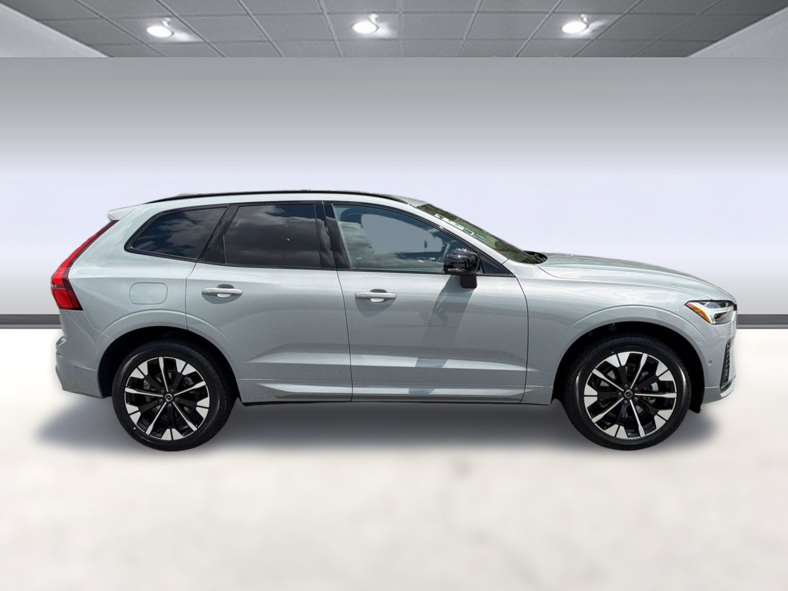 New 2026 Volvo XC60 B5 Ultra w/ Climate Package AWD/4WD image 8