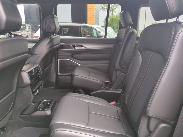 New 2026 Jeep Grand Wagoneer 4WD w/ Premium Group I image 14