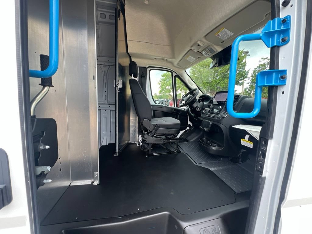 Used 2025 RAM ProMaster 3500 FWD image 15