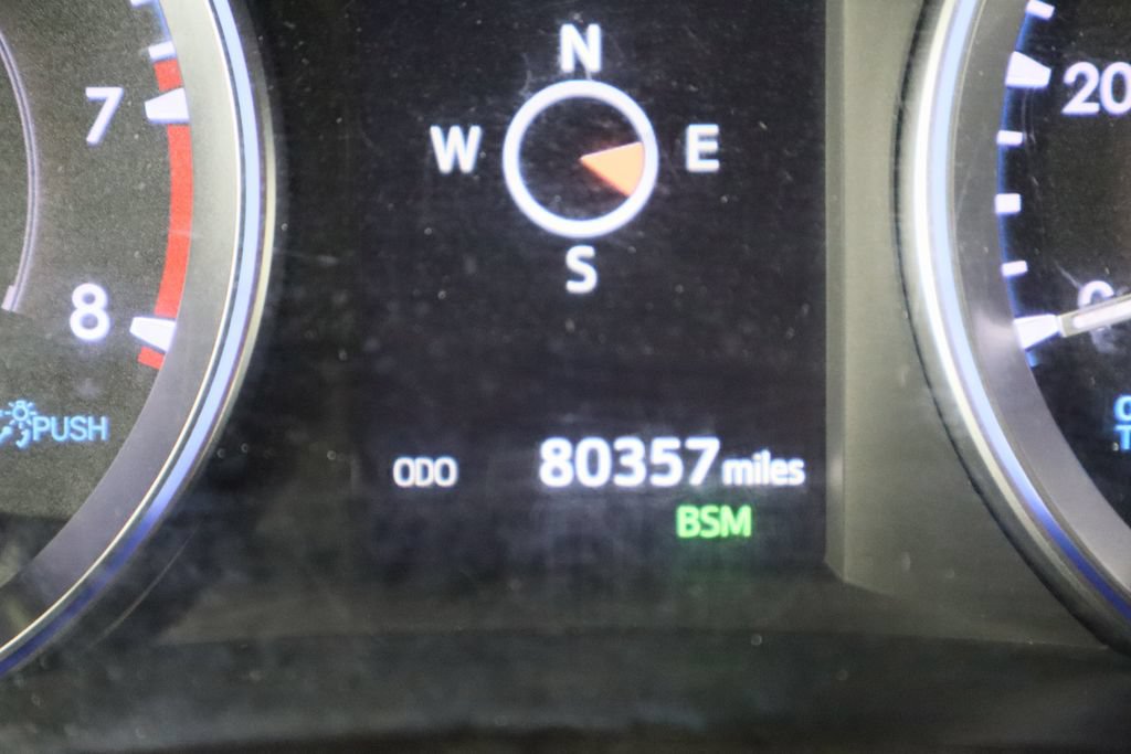 Used 2019 Toyota Highlander XLE AWD/4WD image 41