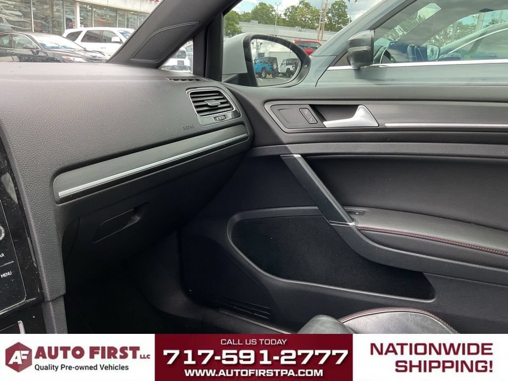 Used 2020 Volkswagen GTI SE FWD image 24