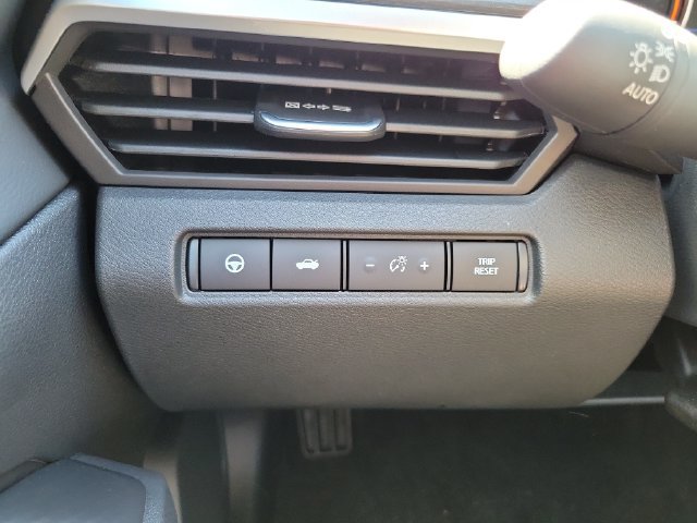 New 2026 Nissan Altima 2.5 SV w/ SV Premium Package FWD image 24