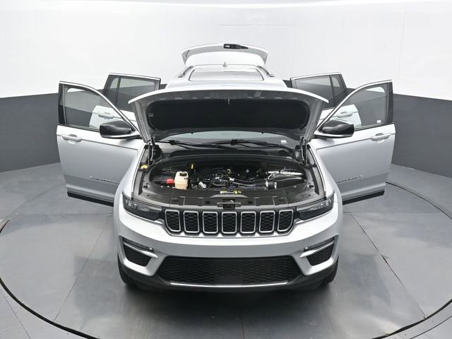 Used 2022 Jeep Grand Cherokee Limited image 70