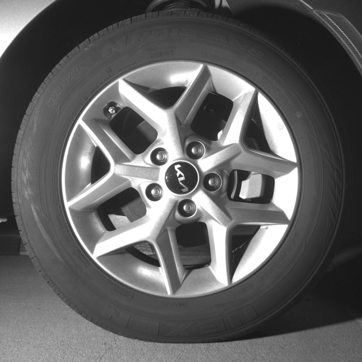 Used 2025 Kia Soul LX w/ LX Technology Package image 13