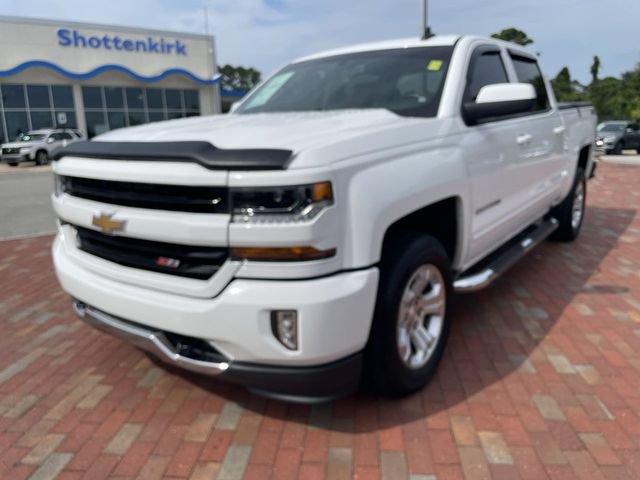 Used 2017 Chevrolet Silverado 1500 LT w/ All Star Edition AWD/4WD image 1