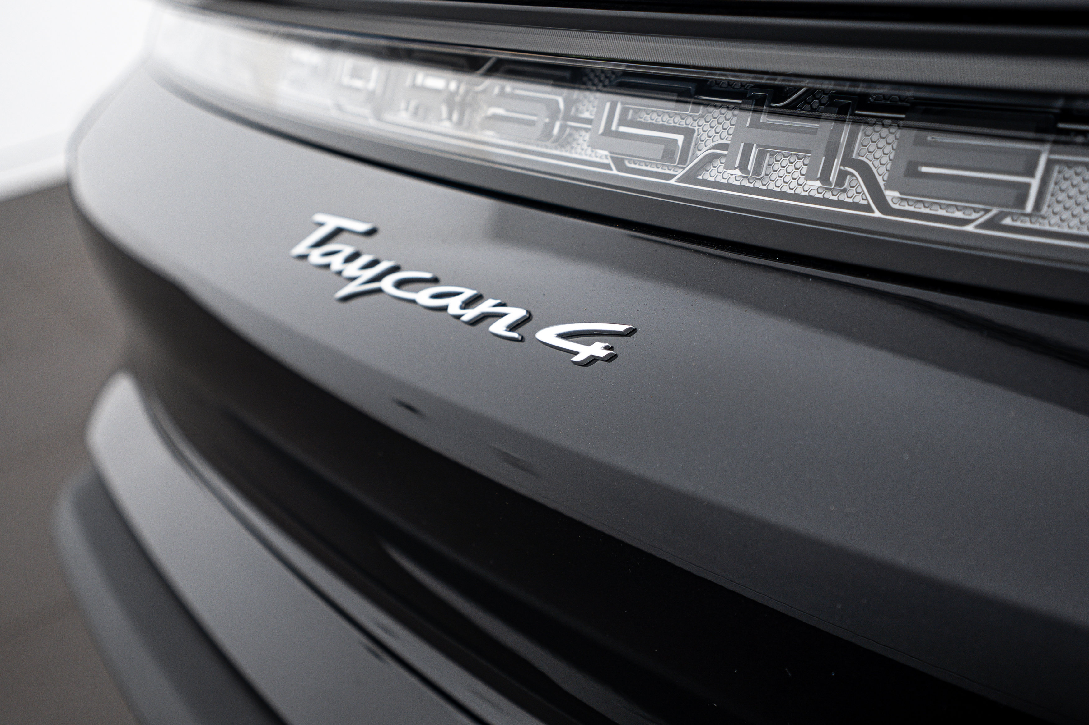 Certified 2026 Porsche Taycan AWD/4WD image 26