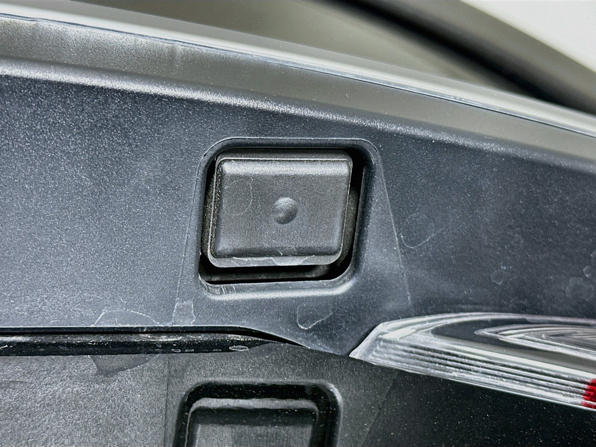 Used 2024 Lexus ES 300h w/ Premium Package FWD image 29