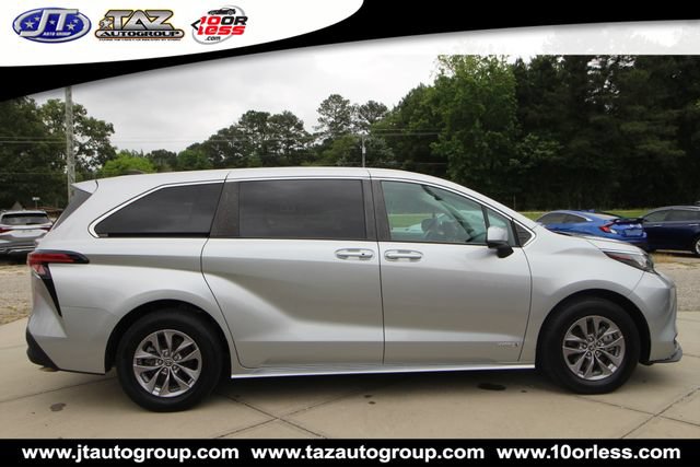 Used 2021 Toyota Sienna LE FWD image 8