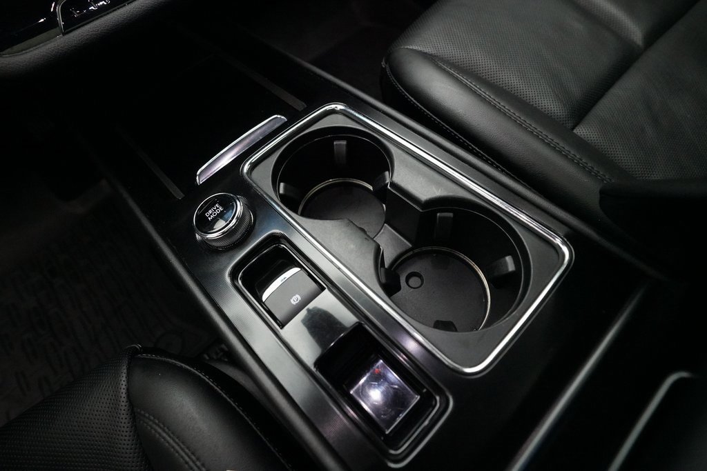 Used 2022 Lincoln Corsair AWD w/ Premium Package image 17